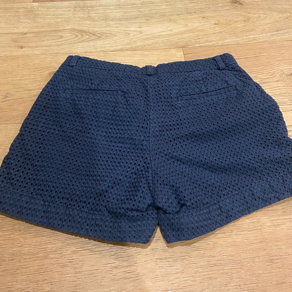 Banana Republic Patterned Navy Shorts, Size 4 - Picture 3 of 4